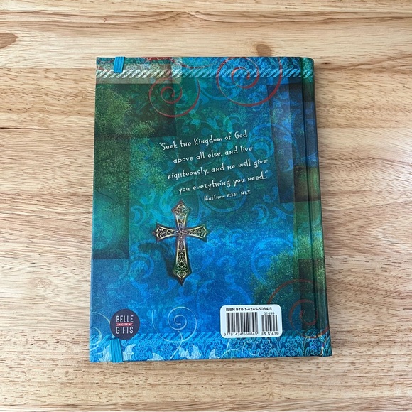 Notebook - Picture 2 of 4